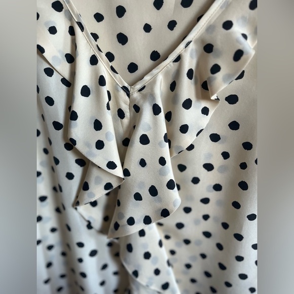 Michael Kors Polka Dot 100 % Silk Ruffles Sleeveless Blouse - 8P - Picture 8 of 11